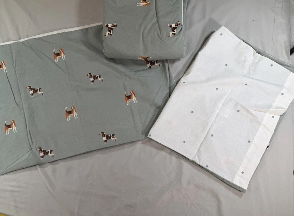 M&S King Dog Beagles and SpanielsPrint 3-Piece Duvet Cover & Pillowcase Set Sage